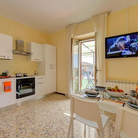 Apartment Gemma -hilly Area- Relax With View Lake - Happy Toscolano Maderno
